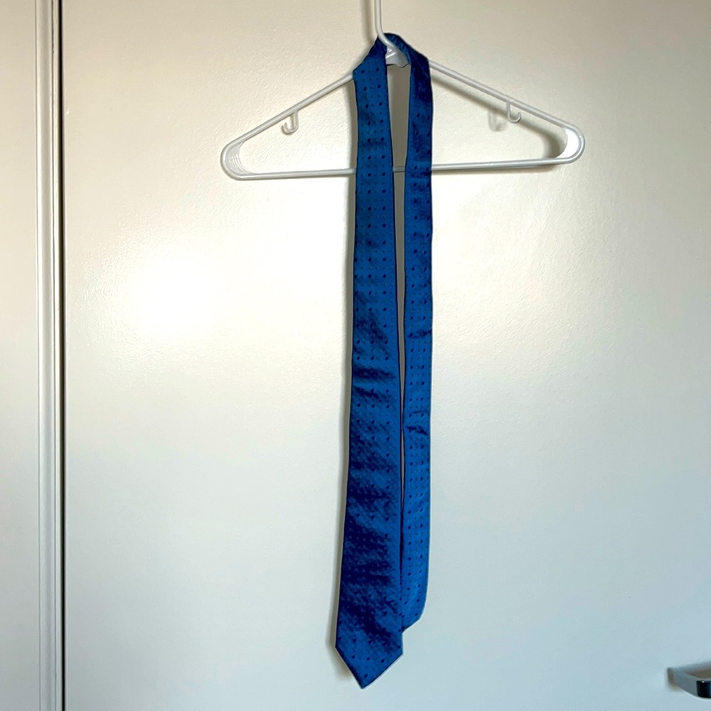 Fendi designer tie - like new!